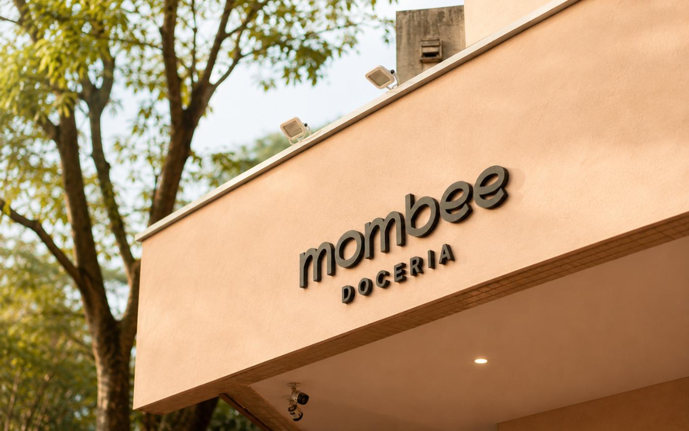 Fachada da Mombee Doceria